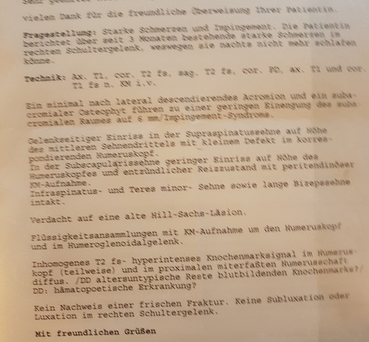- (Schmerzen, MRT, Schulter)